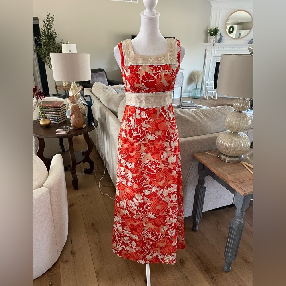 Vintage 1960s Elegant Floral coral  Red and Cream Dress Hawaiian ?
